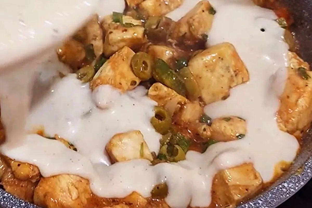 Peito de frango suculento e macio feito de um jeito simples