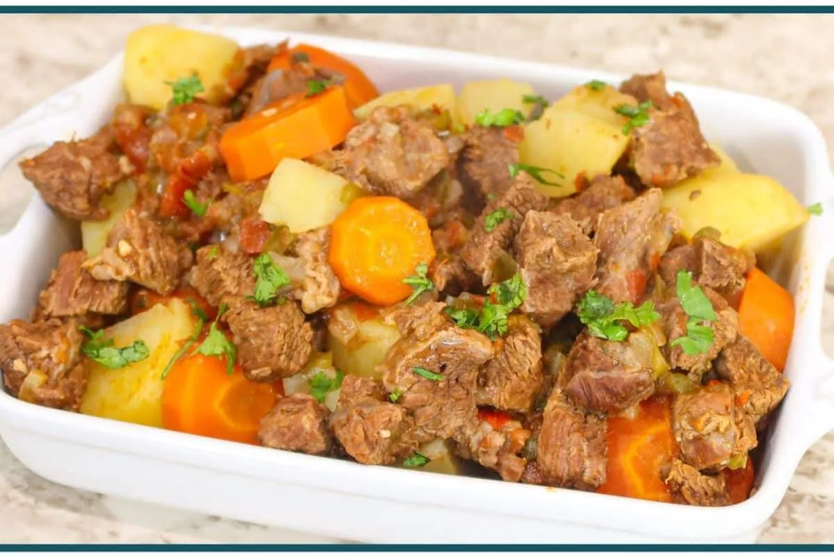 Picadinho de carne rápido e fácil de fazer para seu jantar o