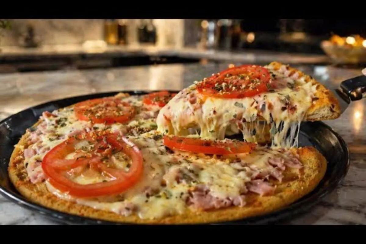 Pizza de frigideira sem trigo leve e saudável, para um lanch