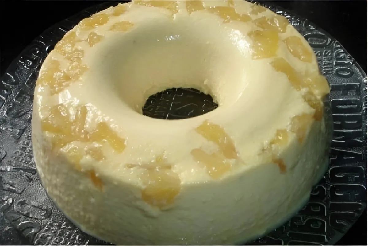 Pudim de abacaxi com gelatina muito fácil de preparar e perf