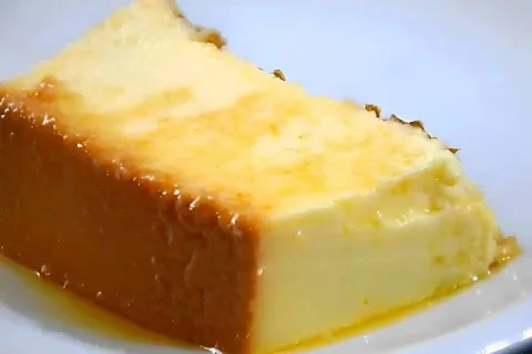 Pudim de abacaxi cremoso: é só bater no liquificador e esper