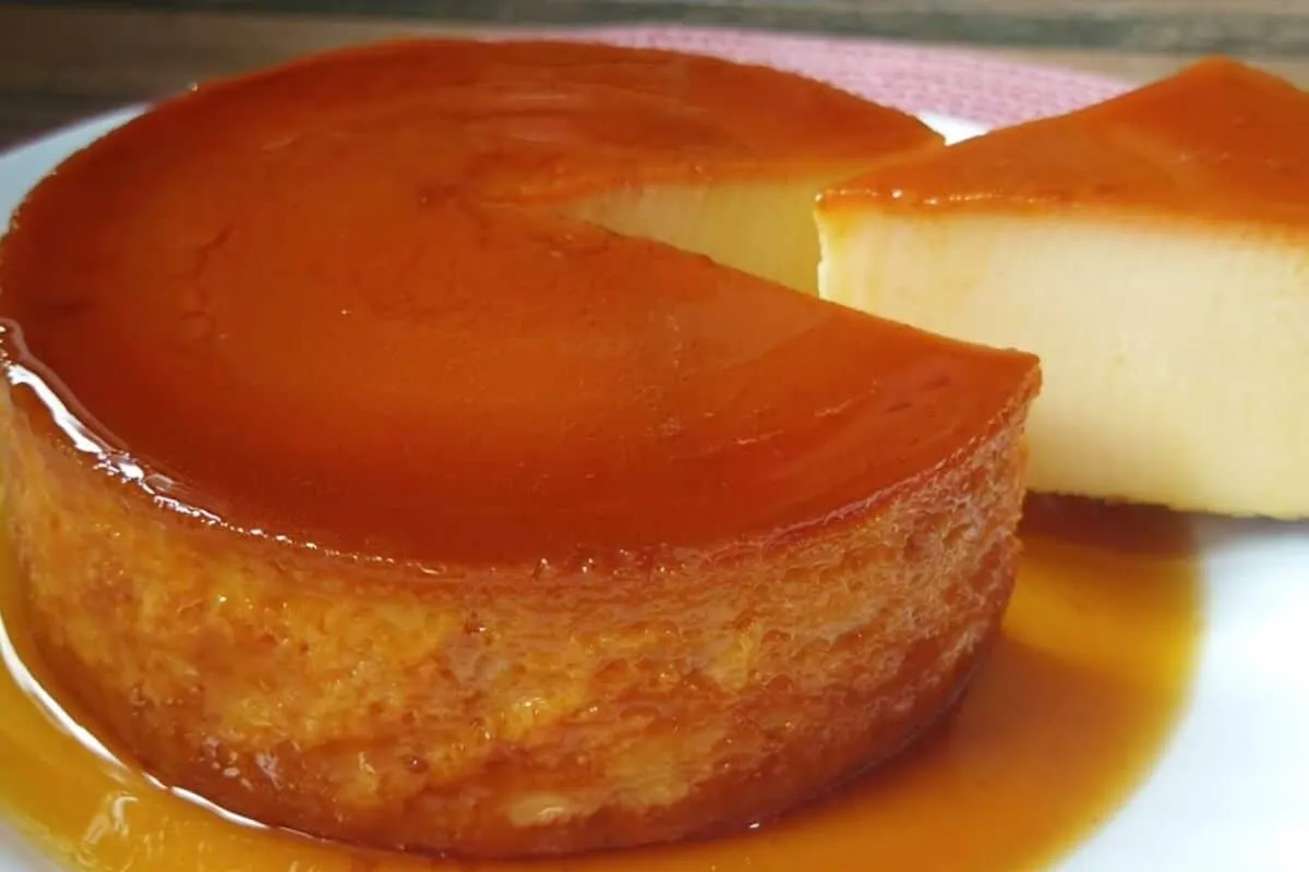 Pudim de caneca, a sobremesa individual mais fácil do mundo