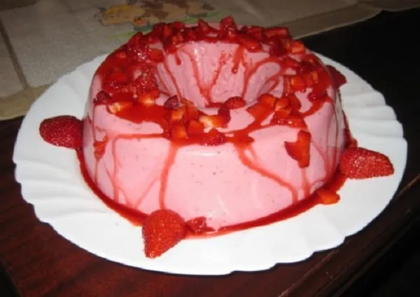 Pudim de Geladeira de Morango