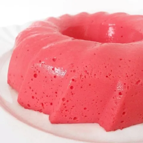 Pudim de Gelatina de Morango