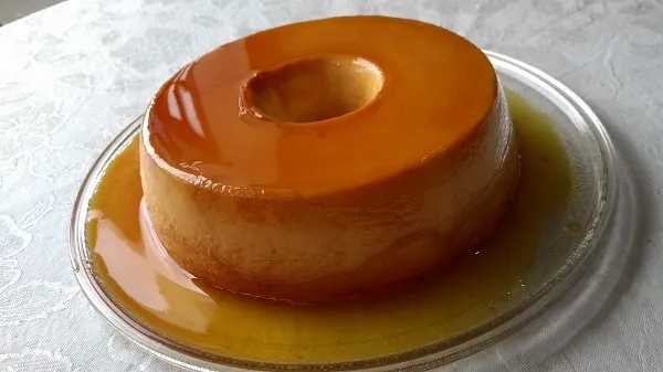 Pudim de Leite Condensado com Iogurte Natural