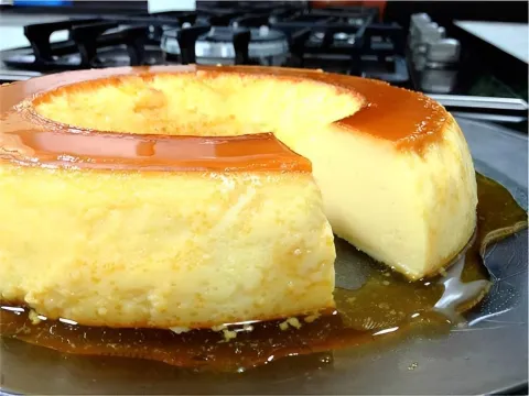 Pudim de Leite Moça que não vai ao forno fica pronto em 15 m