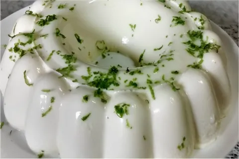 Pudim de limão de liquidificador sem ovos e sem forno prepar