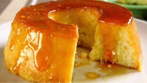 Pudim de macaxeira com coco fácil é só misturar os ingredien