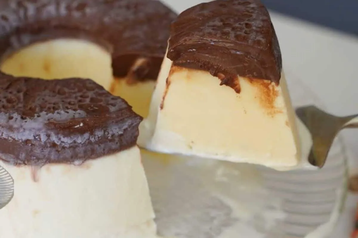 Pudim de sorvete ou sorvetão, uma sobremesa especial que vai