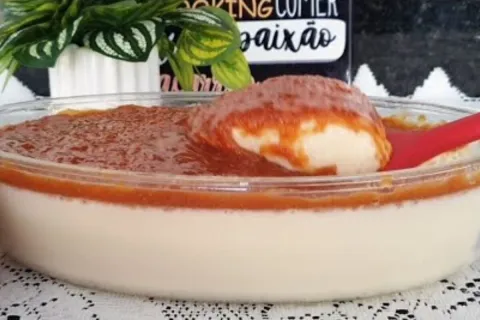 Pudim de travessa: sem forno e sem ovo, sobremesa fácil para