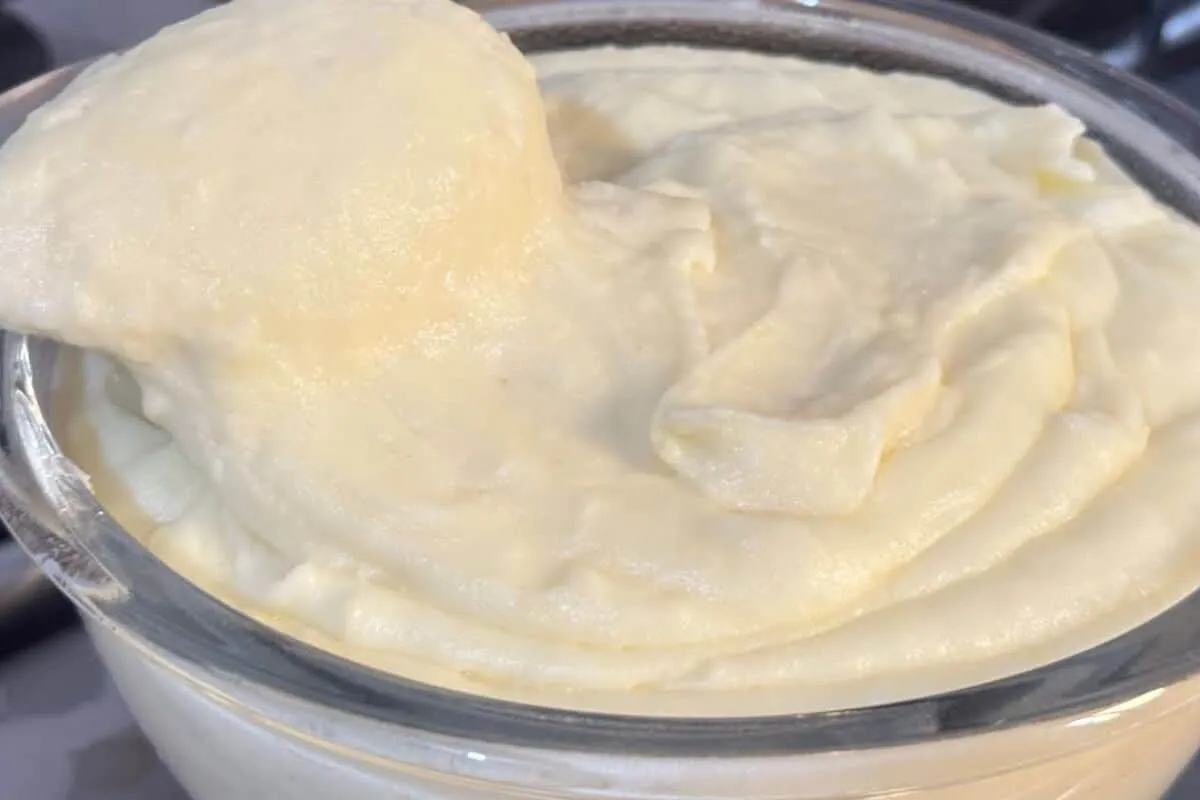 Purê de batata, um acompanhamento lisinho e cremoso para dei