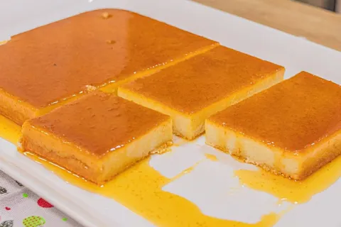 Quando sobra pão em casa sempre faço esse pudim de pão amanh