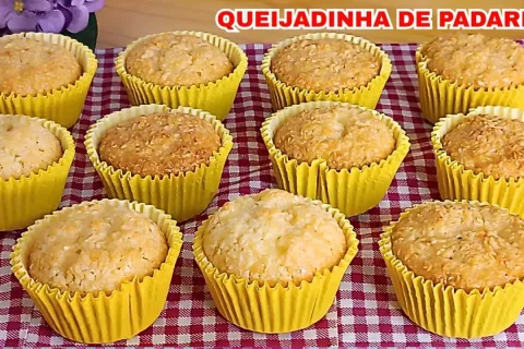 Queijadinha de padaria cremosa e fácil, a melhor receita da 