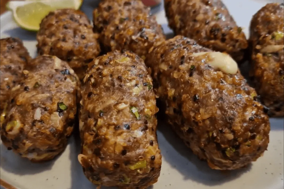 Quibe de quinoa na airfryer ou forno para um lanche saudável