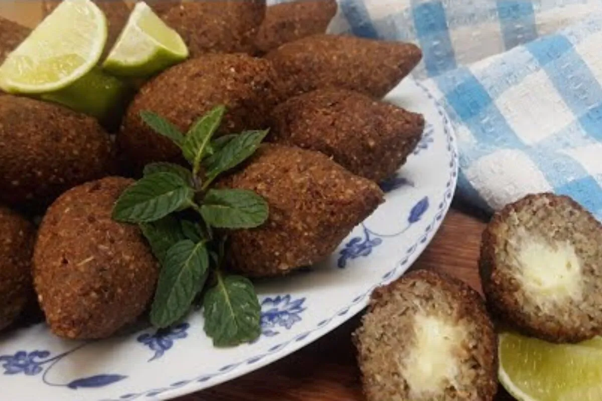 Quibe recheado com requeijão: o passo a passo para deixar o