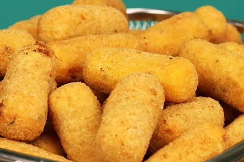 Receita coringa de massa para salgado frito que fica sequinh