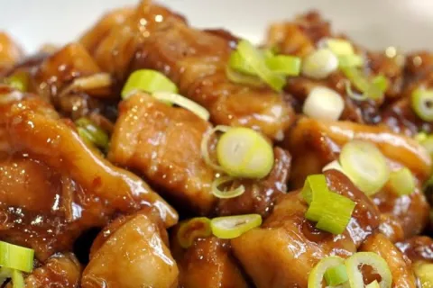Receita de barriga de porco oriental muito gostosa e um sabo