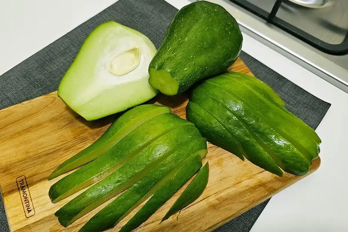 Receita de chuchu: até que não gosta fica querendo mais um p