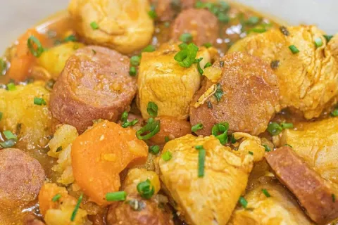 Receita de frango ao molho da roça muito saboroso e suculent
