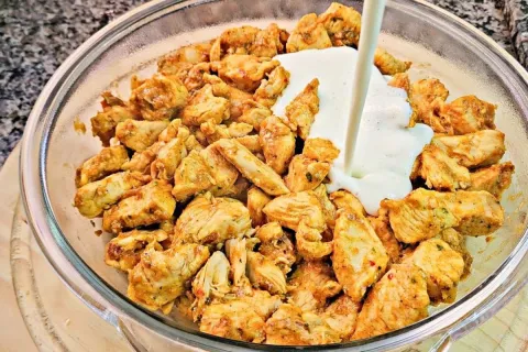 Receita de frango fácil e rápida que deixa a casa cheirosa e