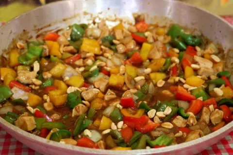 Receita de frango xadrez igual de restaurante: veja como eu 