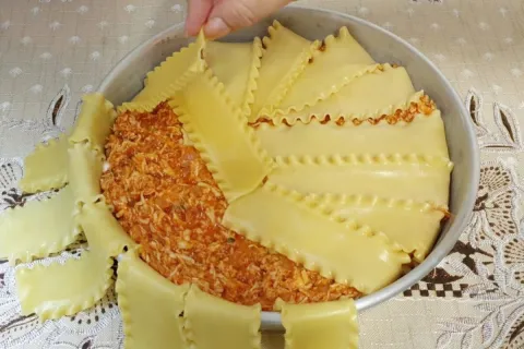 Receita de lasanha de frango diferente e deliciosa: nem prec