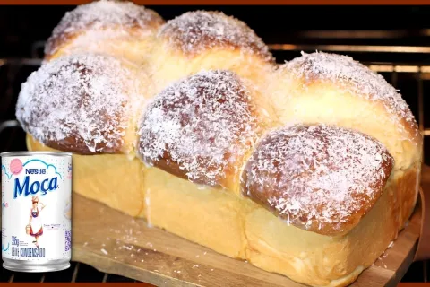 Receita de pão caseiro de leite condensado que rende 2 pães 