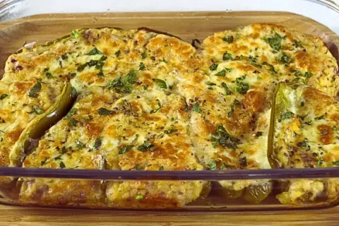 Receita de pimentão recheado diferente para você arrasar no 