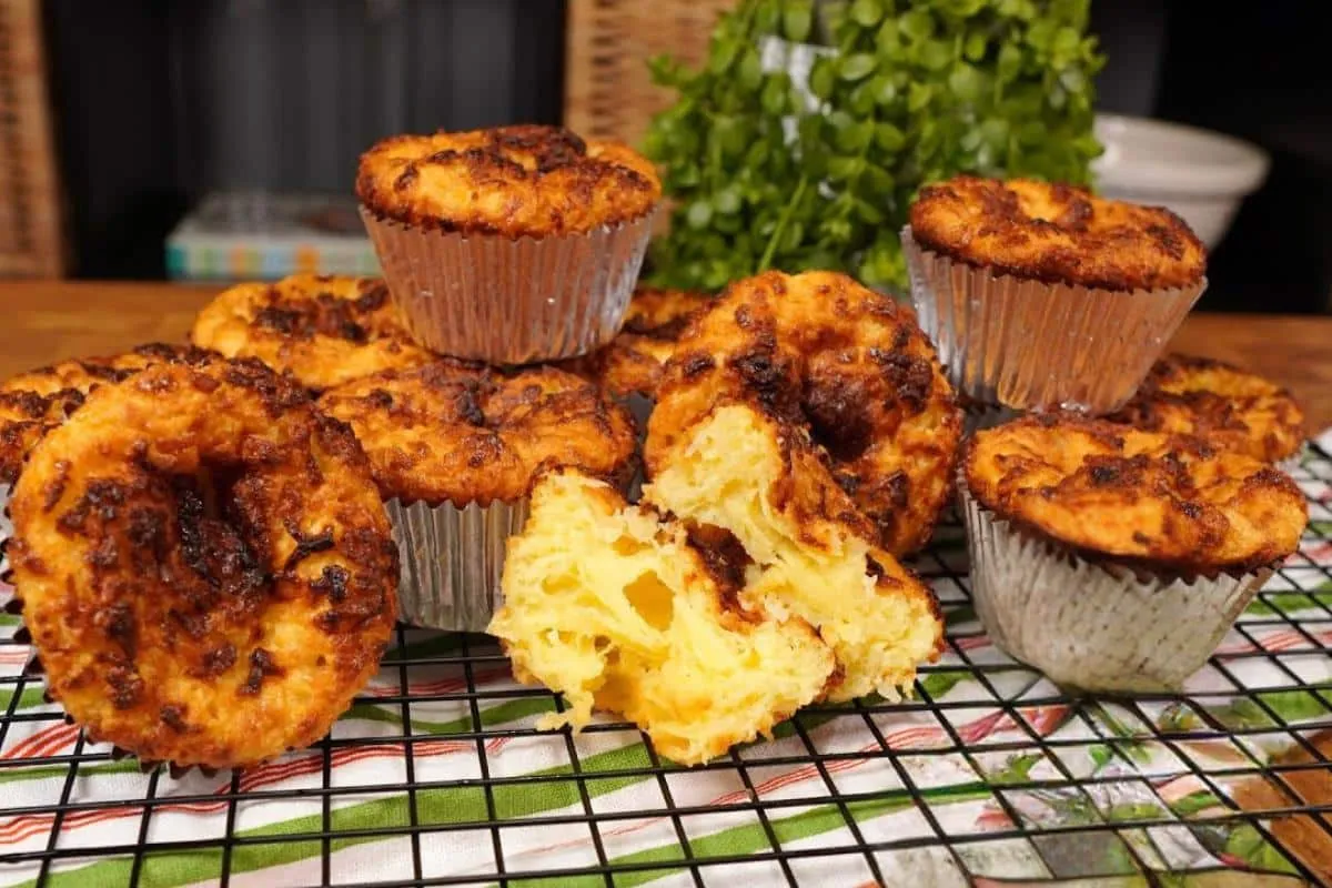 Receita de queijadinha tradicional que fica perfeita e dá vo