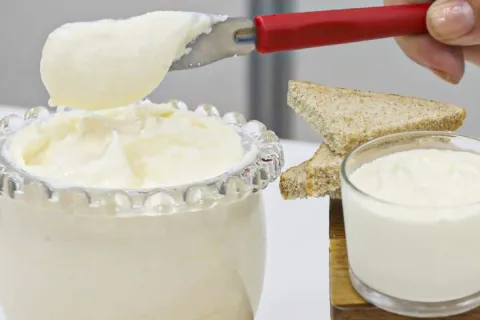 Requeijão cremoso caseiro muito fácil de fazer e você vai de