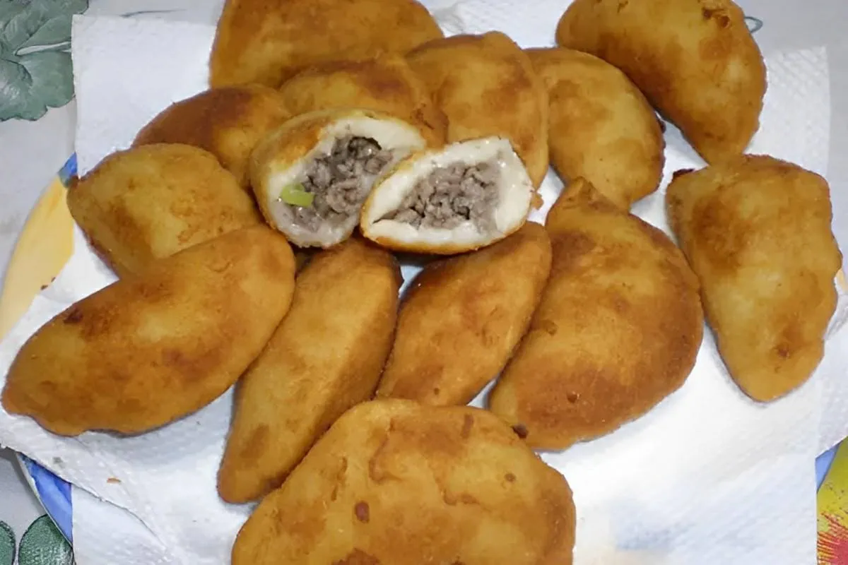 Risoles de carne moída um salgado fácil e delicioso para faz