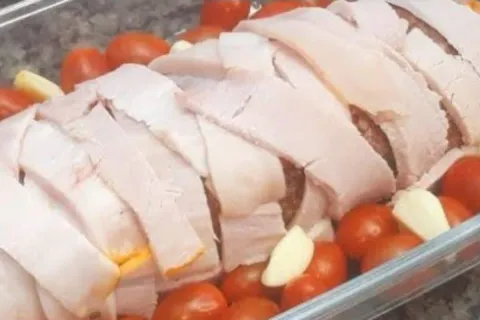 Rocambole de carne moída, aprenda a fazer essa carne rechead
