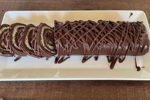 Rocambole prestígio: fácil de fazer, derrete na boca e combi