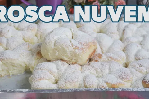 Rosca nuvem de leite ninho fofinha e úmida que derrete na bo