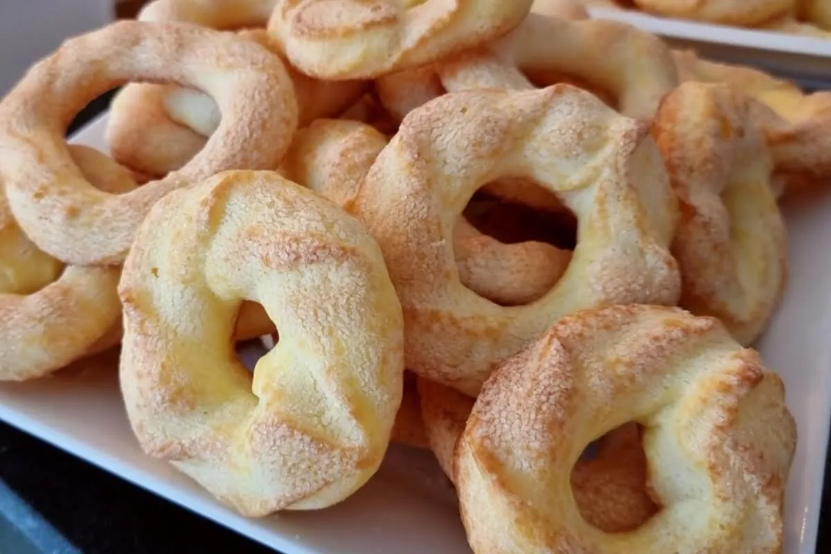 Rosquinha doce de polvilho que minha avó me ensinou todos os