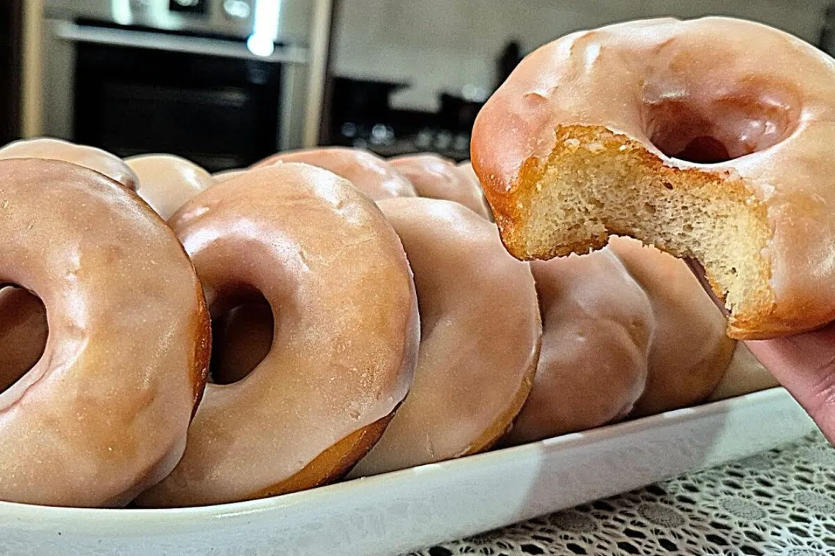 Rosquinha frita: uma delícia que fica fofinha por dentro e c