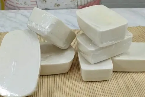 Sabão branqueador caseiro que rende um quilo e vai deixar as