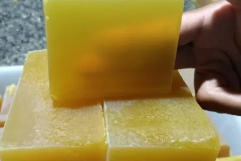 Sabão de álcool glicerinado com óleo usado que fica perfeito