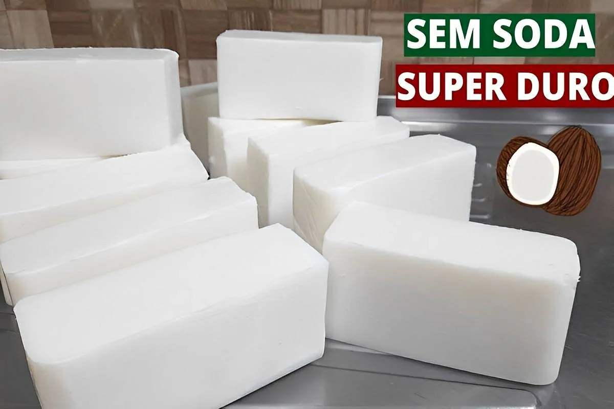 Sabão de coco caseiro que rende muito perfeito para roupas d