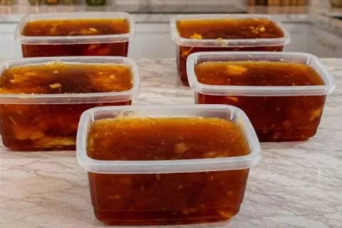 Sabão em pasta caseiro feito com apenas um litro de óleo, qu