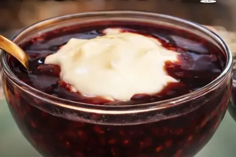 Sagu com creme divino feito de forma tradicional com sabor m