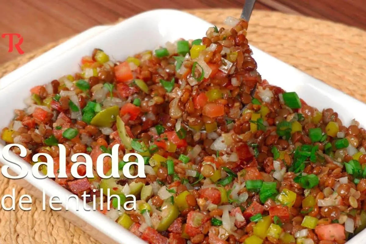 Salada de lentilha deliciosa e fácil de preparar, para deixa