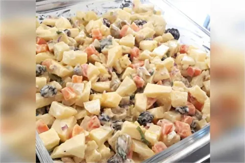 Salada de maionese de natal fica cremosa e super saborosa
