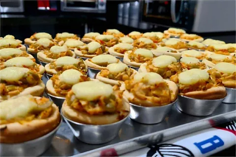 Salgado de festa assado simples fácil e delicioso para agrad