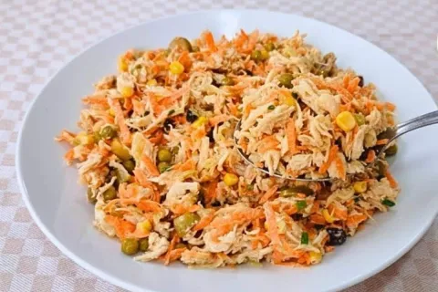 Salpicão de frango fit sem usar maionese, que fica cremoso, 