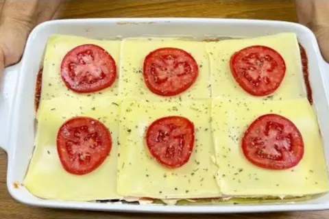 Sanduíche de forno fácil e rápido que fica muito suculento, 