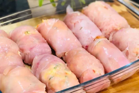 Se você nunca comeu frango a rolê você não sabe o que está p