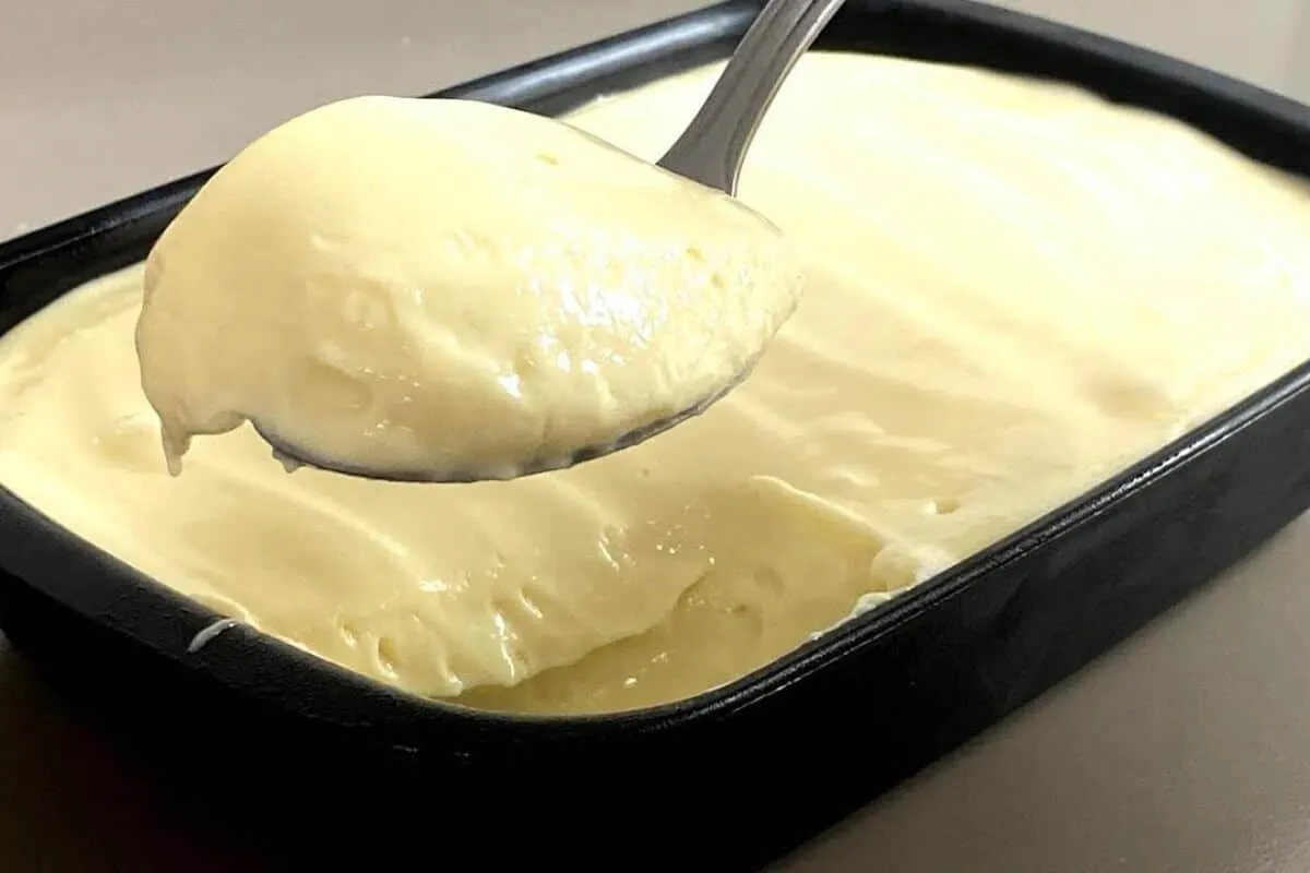 Sobremesa de 2 ingredientes que não vai ao fogo e fica pront
