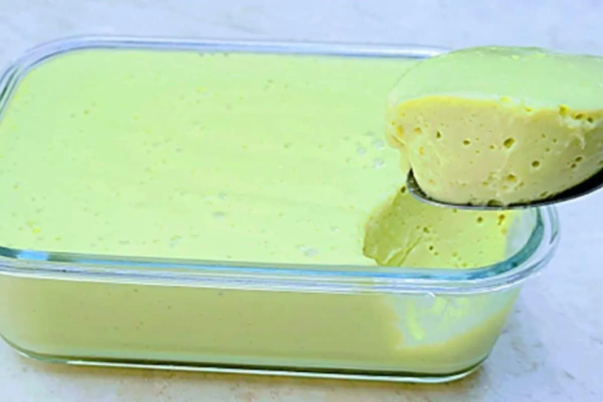 Sobremesa de abacate, uma delícia rápida que você faz com po