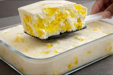 Sobremesa de abacaxi rápida de fazer, com um gostinho de que